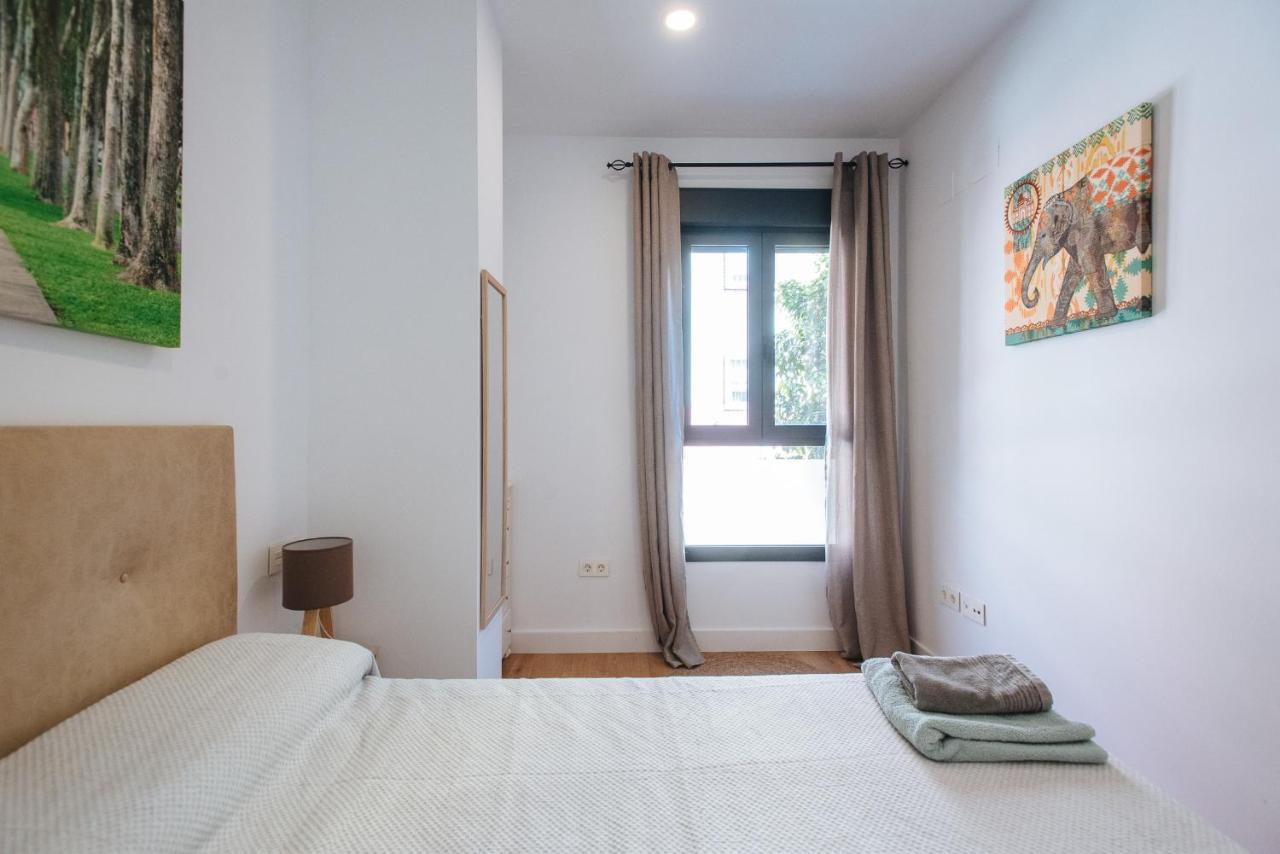 Appartement Apartamento Estelar Con Piscina Y Garaje Nervion à Séville Extérieur photo
