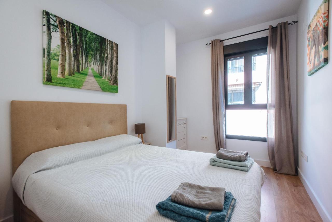 Appartement Apartamento Estelar Con Piscina Y Garaje Nervion à Séville Extérieur photo
